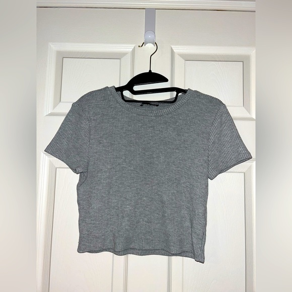Forever 21 T-Shirt - Picture 1 of 3